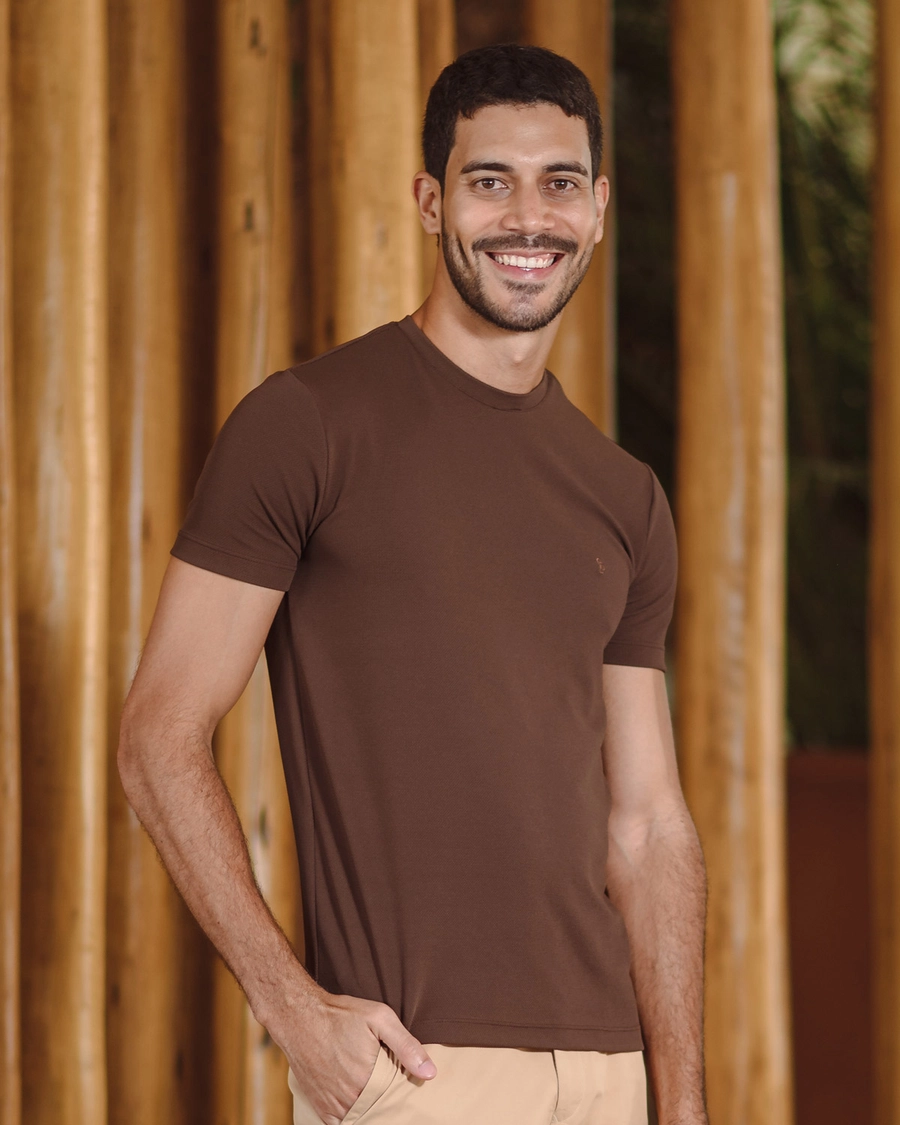 Camiseta Aston Chocolate