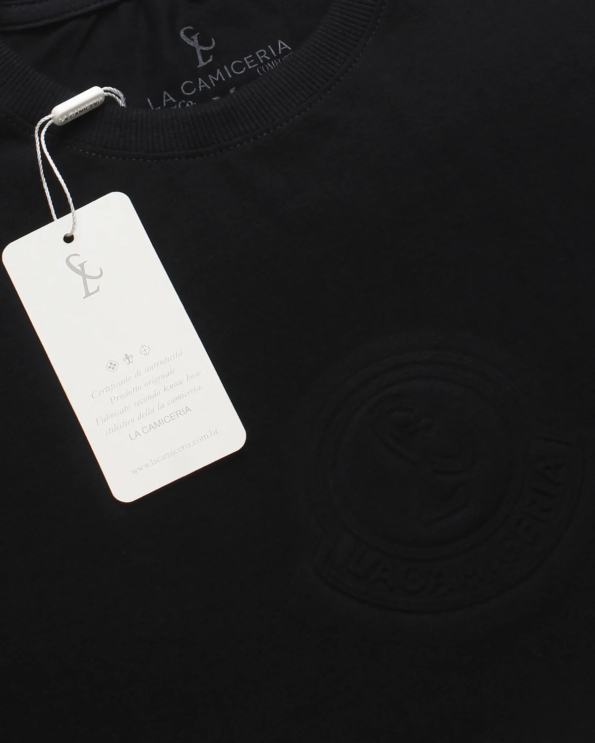 Camiseta Embossing