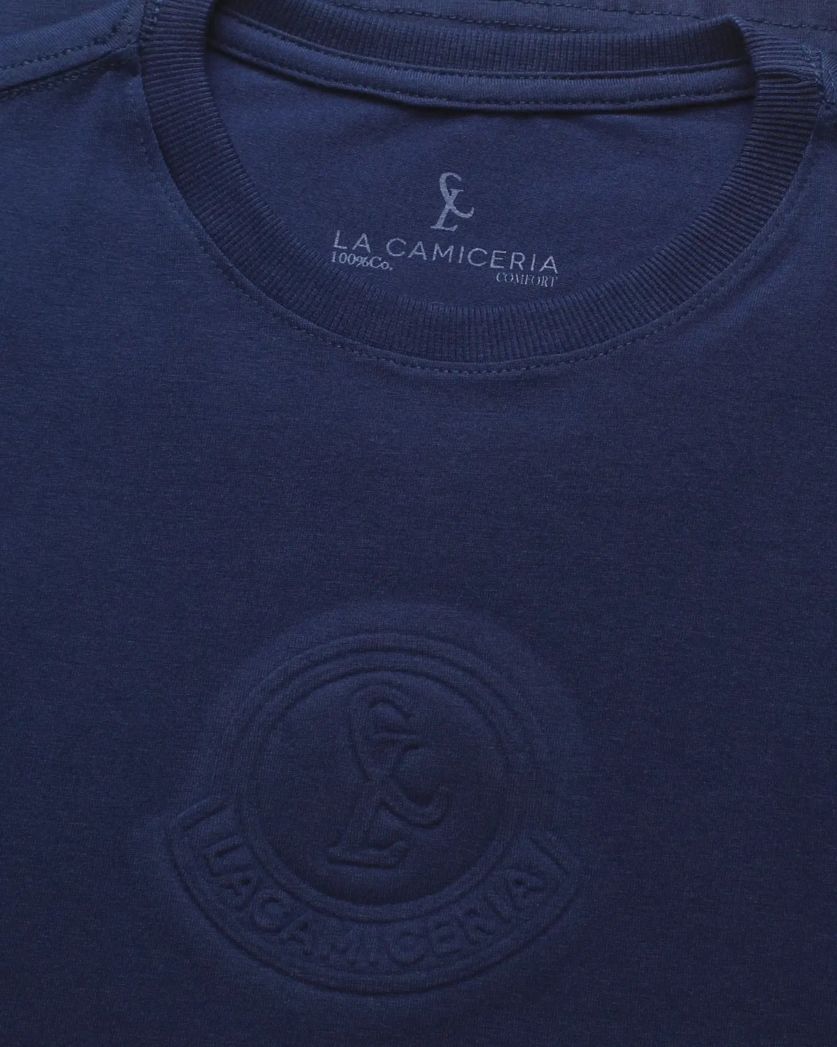 Camiseta Embossing